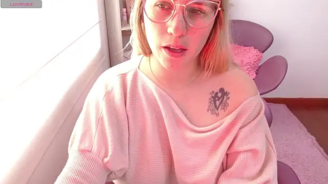 Snapshot of thamarajane chatting on 02/05/25, 12:27 thamarajane online show from 02/05/25, 12:27