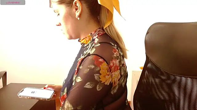 Snapshot of thamarajane chatting on 03/05/25, 05:08 thamarajane online show from 03/05/25, 05:08