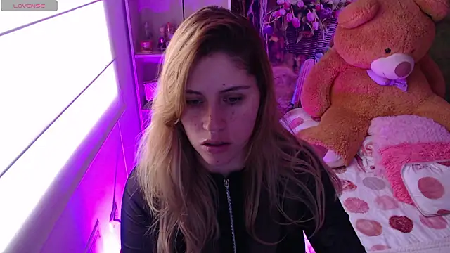 Snapshot of thamarajane chatting on 03/24/26, 06:35 thamarajane online show from 03/24/26, 06:35