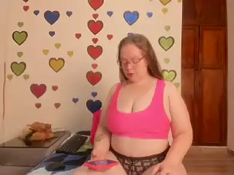 Snapshot of BarbaraFight chatting on 02/07/25, 11:45 BarbaraFight online show from 02/07/25, 11:45