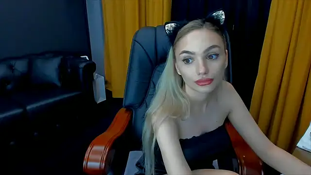 HaleySweet18 online show from 07/03/26, 10:38