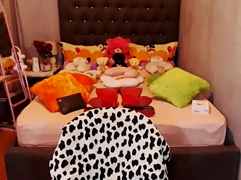 Snapshot of UnMarriedwifeTSX chatting on 04/04/26, 11:46 UnMarriedwifeTSX online show from 04/04/26, 11:46