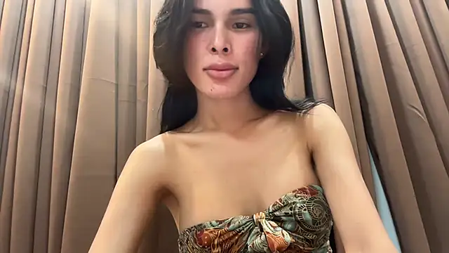 Snapshot of MISS-RUBY chatting on 03/18/25, 04:37 MISS-RUBY online show from 03/18/25, 04:37