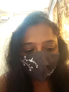 Snapshot of sexynayan23 chatting on 01/09/25, 05:02 sexynayan23 online show from 01/09/25, 05:02