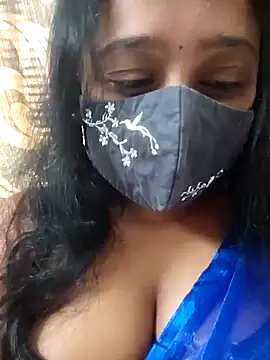 Snapshot of sexynayan23 chatting on 02/11/25, 05:37 sexynayan23 online show from 02/11/25, 05:37