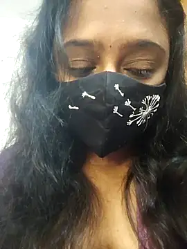 Snapshot of sexynayan23 chatting on 09/29/25, 05:34 sexynayan23 online show from 09/29/25, 05:34