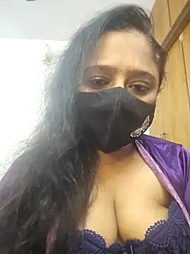 Snapshot of sexynayan23 chatting on 11/29/25, 04:48 sexynayan23 online show from 11/29/25, 04:48