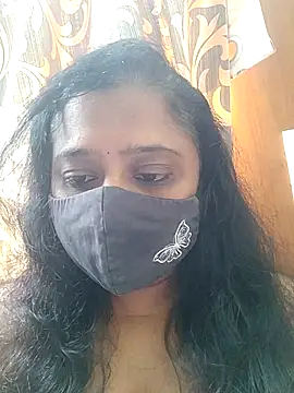 Snapshot of sexynayan23 chatting on 12/04/25, 05:28 sexynayan23 online show from 12/04/25, 05:28