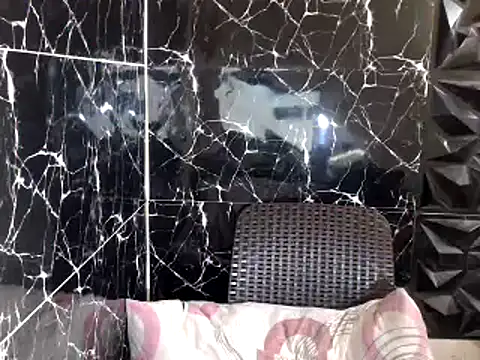 MissKeanna online show from 12/25/24, 10:05