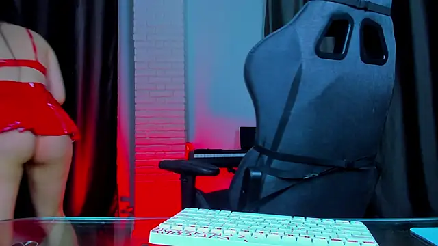 QueenAliss online show from 12/26/24, 05:30