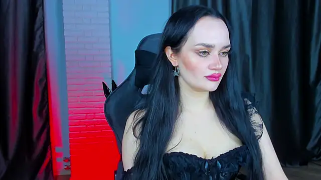 QueenAliss online show from 01/10/25, 02:45