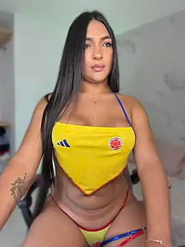 Snapshot of isabella1sexy chatting on 06/27/26, 04:56 isabella1sexy online show from 06/27/26, 04:56