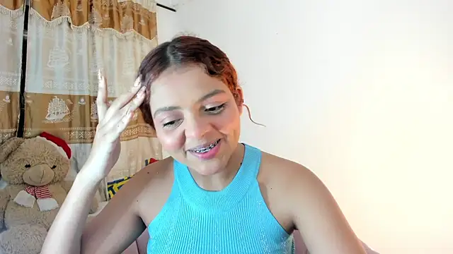 ValienteGirl  online show from 12/31/24, 05:44