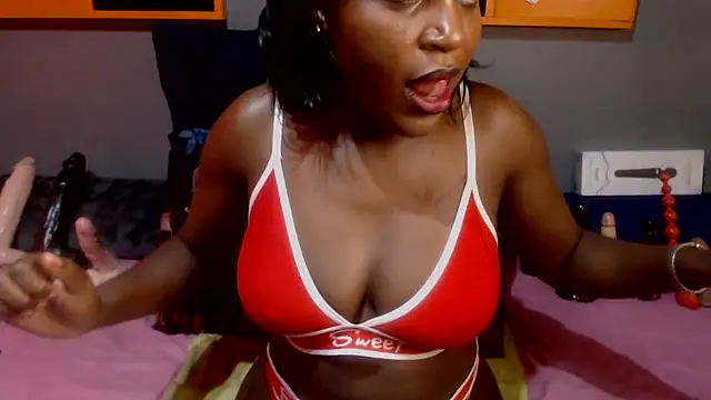 Snapshot of DarkNSpicy4U chatting on 02/14/25, 05:51 DarkNSpicy4U online show from 02/14/25, 05:51