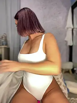 Snapshot of AprilRae_ chatting on 01/17/26, 06:18 AprilRae online show from 01/17/26, 06:18