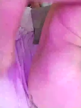 Snapshot of anaen4mmm chatting on 12/31/24, 01:36 anaen4mmm online show from 12/31/24, 01:36