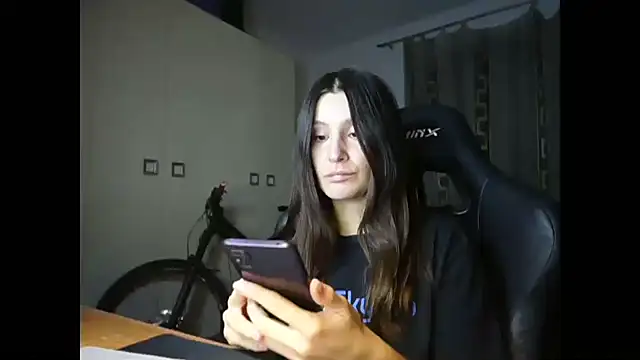 Snapshot of GodlyTheia chatting on 12/06/24, 06:06 GodlyTheia online show from 12/06/24, 06:06