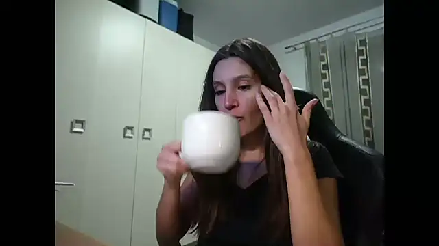 Snapshot of GodlyTheia chatting on 12/09/24, 03:54 GodlyTheia online show from 12/09/24, 03:54