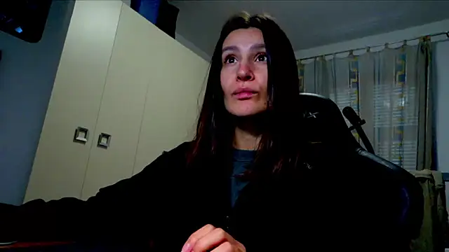 Snapshot of GodlyTheia chatting on 11/27/25, 01:13 GodlyTheia online show from 11/27/25, 01:13