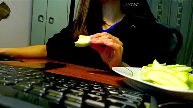 Snapshot of GodlyTheia chatting on 02/05/26, 03:05 GodlyTheia online show from 02/05/26, 03:05