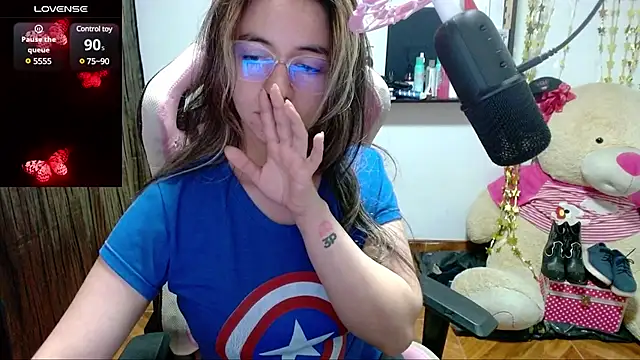 Maggie Fox3 online show from 02/12/25, 04:54