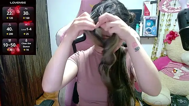 Maggie Fox3 online show from 03/12/25, 05:46