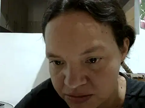 Snapshot of ElizabethMartinez chatting on 02/02/25, 04:11 ElizabethMartinez online show from 02/02/25, 04:11