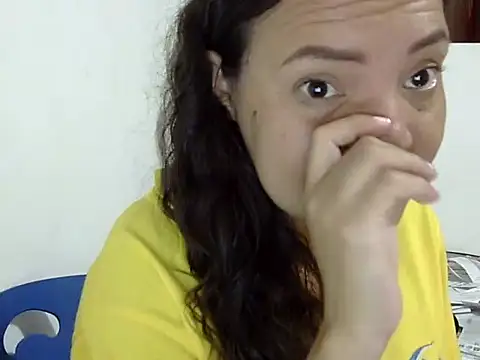 Snapshot of ElizabethMartinez chatting on 09/16/25, 05:25 ElizabethMartinez online show from 09/16/25, 05:25