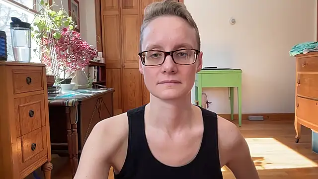 Snapshot of LeahWilde chatting on 03/02/25, 03:37 LeahWilde online show from 03/02/25, 03:37