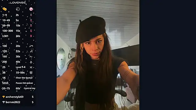 stormytt  online show from 02/19/25, 12:33