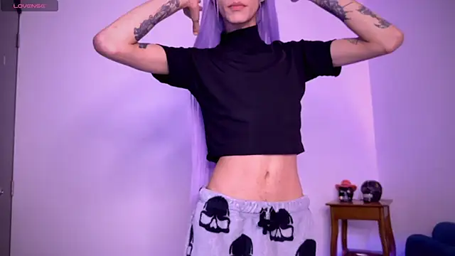 Varya Ferreira online show from 01/10/25, 04:01