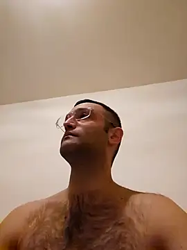 Snapshot of enricso chatting on 02/13/25, 05:11 enricso online show from 02/13/25, 05:11