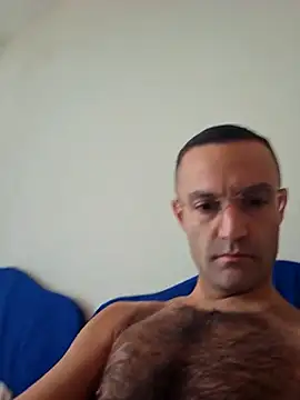 Snapshot of enricso chatting on 10/03/25, 12:24 enricso online show from 10/03/25, 12:24