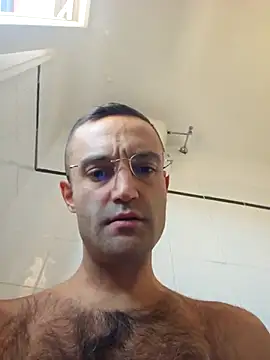 Snapshot of enricso chatting on 10/05/25, 12:36 enricso online show from 10/05/25, 12:36