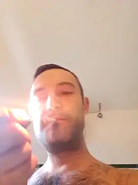 Snapshot of enricso chatting on 10/30/25, 09:44 enricso online show from 10/30/25, 09:44