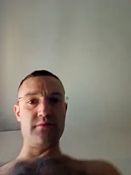 Snapshot of enricso chatting on 04/26/26, 12:58 enricso online show from 04/26/26, 12:58