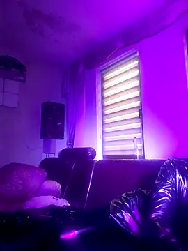 Crystalbitchx online show from 10/05/25, 07:28