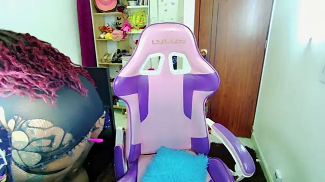 Snapshot of Naasha_ chatting on 02/09/25, 07:49 Naasha  online show from 02/09/25, 07:49