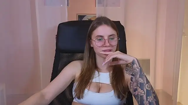  AnnaStark  online show from 01/22/25, 11:53