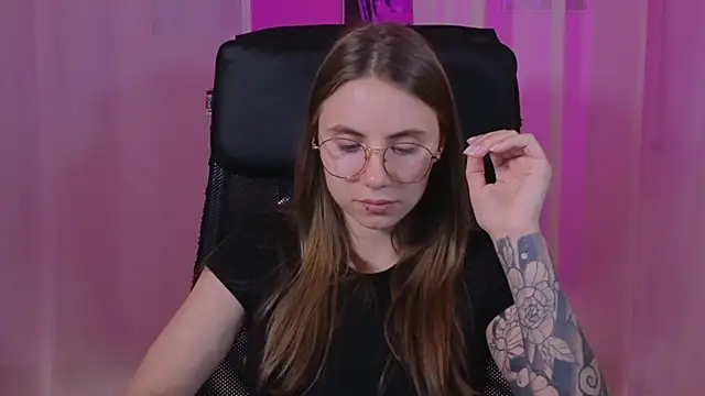  AnnaStark  online show from 02/21/25, 11:32