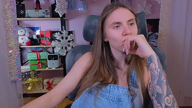  AnnaStark  online show from 12/17/25, 08:48