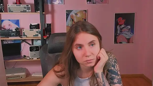 Snapshot of _AnnaStark_ chatting on 04/10/26, 08:24 AnnaStark online show from 04/10/26, 08:24