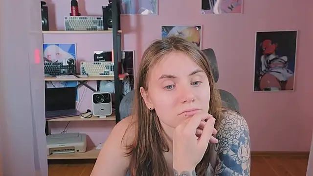 Snapshot of _AnnaStark_ chatting on 04/12/26, 05:12 AnnaStark online show from 04/12/26, 05:12