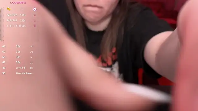 Snapshot of XNirvanaX chatting on 04/04/26, 04:44 XNirvanaX online show from 04/04/26, 04:44