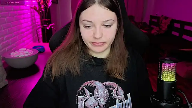 Snapshot of XNirvanaX chatting on 04/15/26, 05:25 XNirvanaX online show from 04/15/26, 05:25