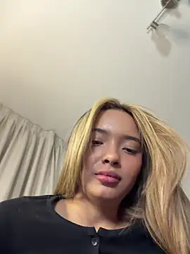 Snapshot of Irina_Grant chatting on 03/21/26, 08:19 Irina Grant online show from 03/21/26, 08:19