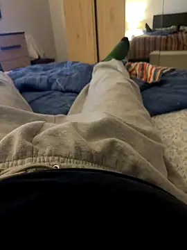 alex21017 online show from 12/03/24, 10:07