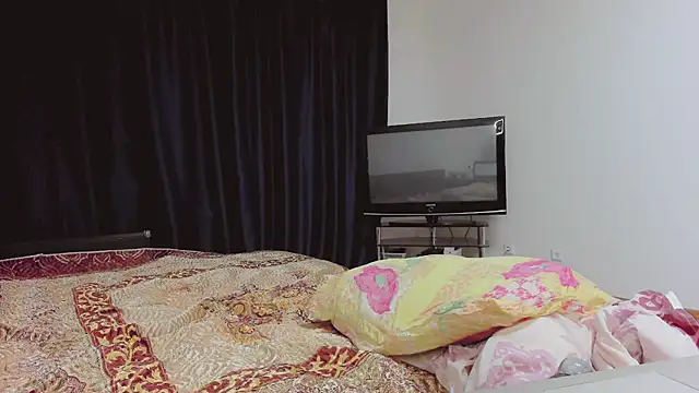 Larisa Sign online show from 12/13/24, 09:13