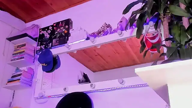 Snapshot of _asscutebig_ chatting on 02/07/26, 05:11 asscutebig online show from 02/07/26, 05:11