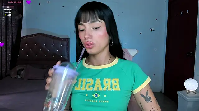 Lizzie corner v online show from 01/07/25, 05:20